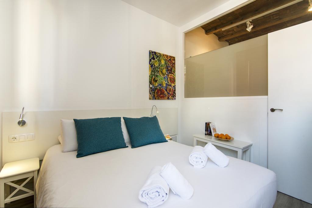 Happy People Sagrada Familia Apartments Barcelona Exterior foto