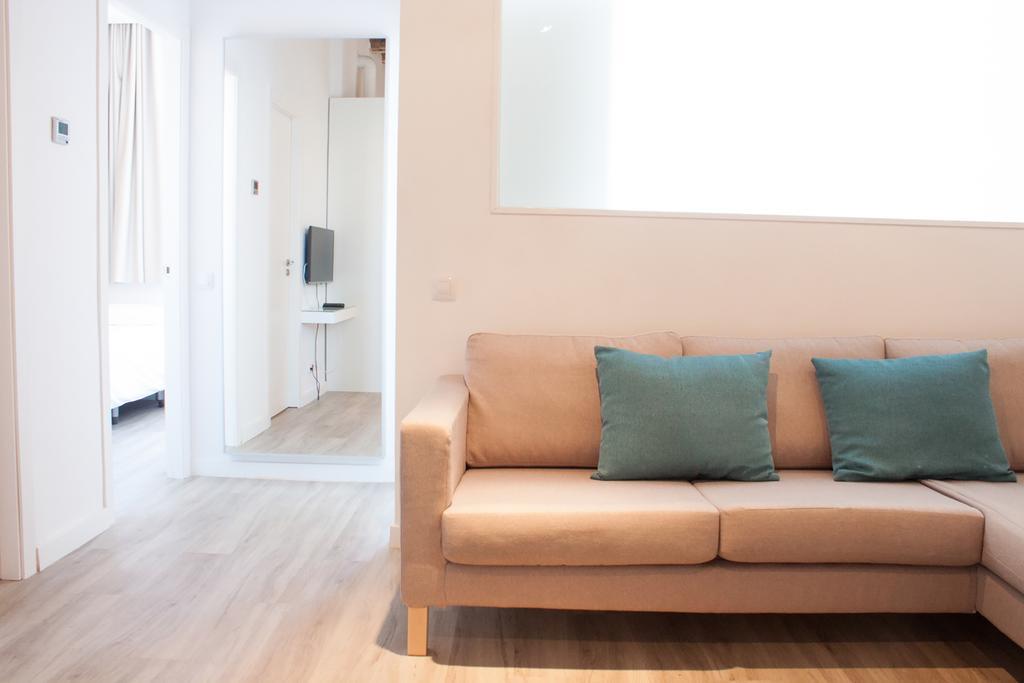 Happy People Sagrada Familia Apartments Barcelona Exterior foto